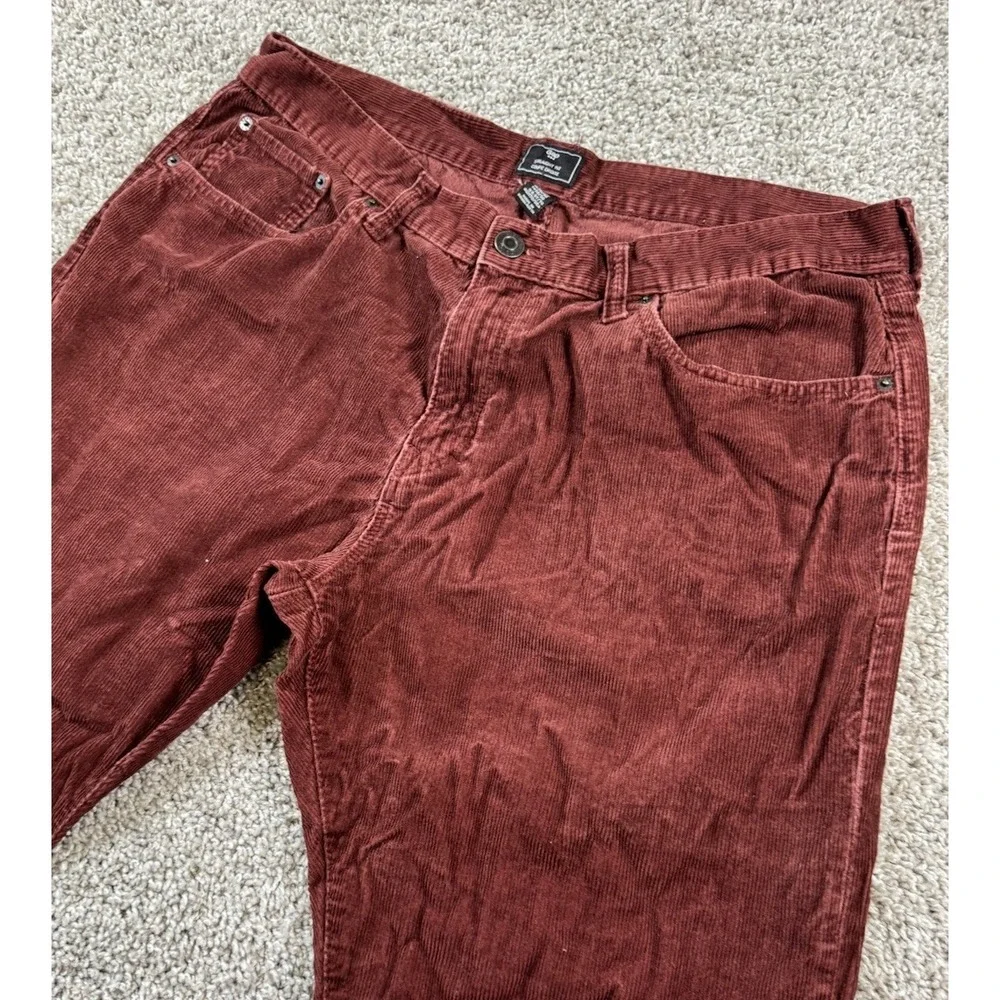 Gap Men's Straight Fit Corduroy Pants‎ Rust Measures 36x29 - Read